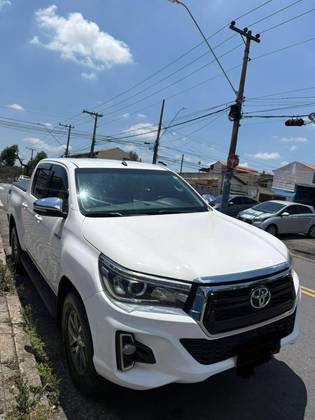 TOYOTA HILUX 2.8 SR 4X4 CD 16V DIESEL 4P AUTOMÁTICO